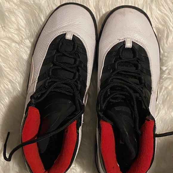 old black and white jordans